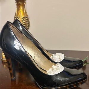 Jessica Simpson Black Patent Leather Heels with Tortoise Accents